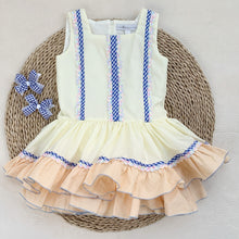 Cargar imagen en el visor de la galería, Vestido Rayitas Amarillo Talle Bajo