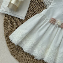 Cargar imagen en el visor de la galería, Vestido 2 Tul Bordado