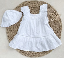 Cargar imagen en el visor de la galería, Vestido Perforado Blanco