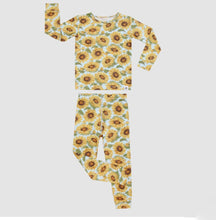 Cargar imagen en el visor de la galería, Pijamas Girasoles