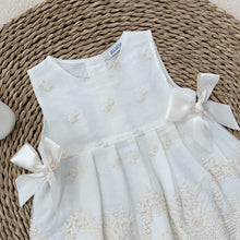 Cargar imagen en el visor de la galería, Vestido Juliana Bordado