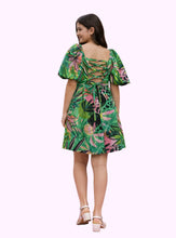 Cargar imagen en el visor de la galería, Vestido Tropical Verde Fucsia